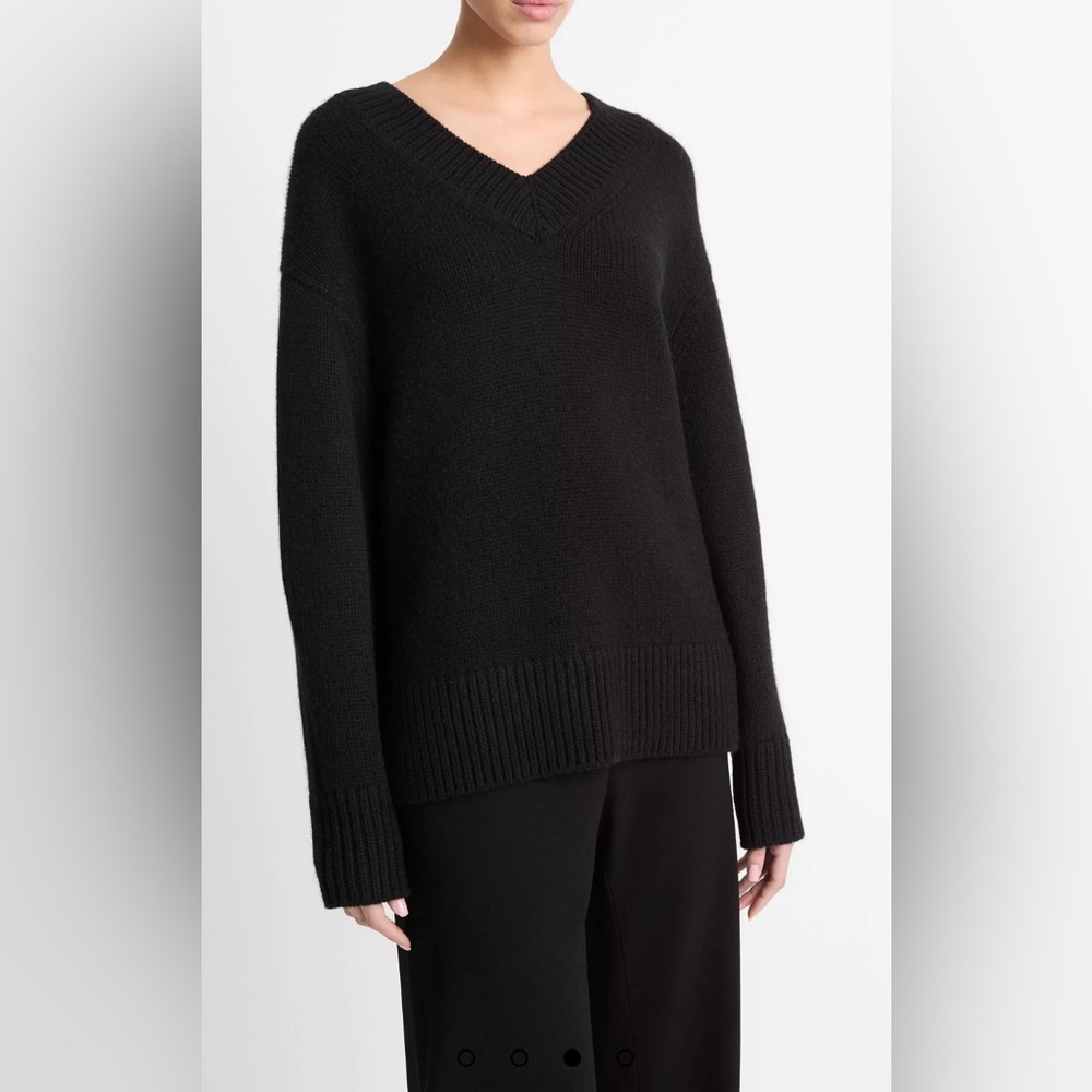 VINCE Wool and Cashmere Drop Shoulder V Neck Sweater Size Small - Picture 2 of 9